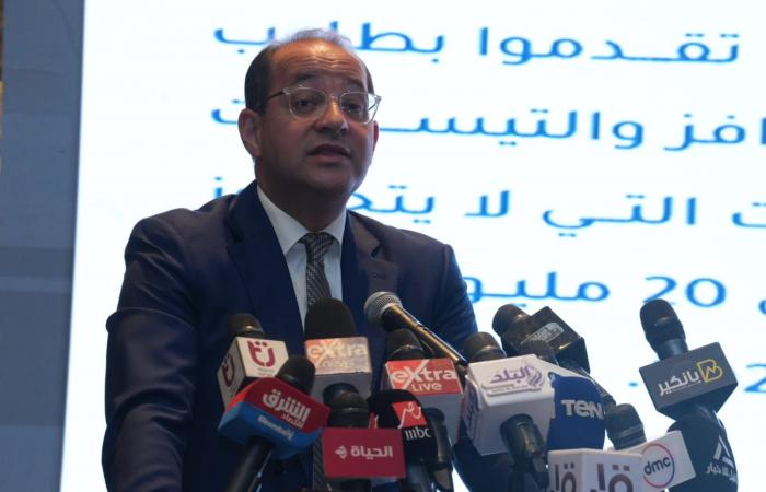 وزير
      المالية:
      «شكرًا
      لشركائنا
      الممولين
      اللي
      ساهموا
      في
      نجاح
      مبادرة
      التسهيلات
      الضريبية»