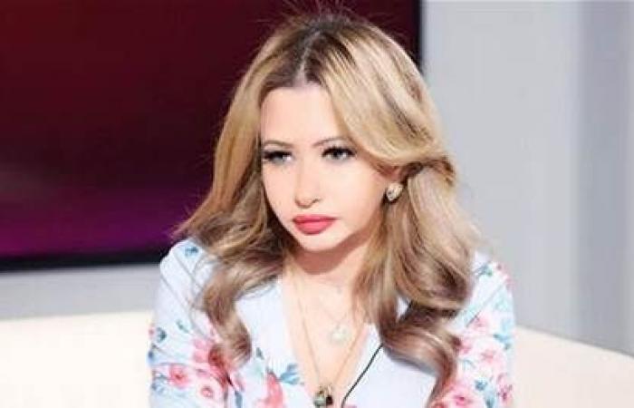 "الله
      يصلحكم"...
      إعلامية
      تهاجم
      فنانة
      بعد
      القبض
      عليها
      بحوزتها
      مواد
      مخدرة