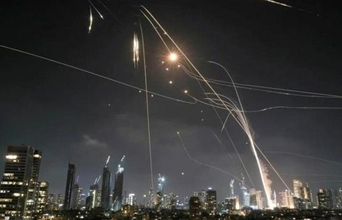 نزيف
      اقتصادى
      فى
      إسرائيل..
      حرب
      إيران
      تستنزف
      الموارد
      وتضرب
      الأسواق