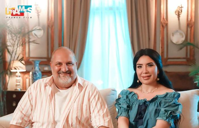 باسم
      سمرة
      سائق
      ميكروباص
      في
      مسلسل
      زمالك
      بولاق|
      تفاصيل