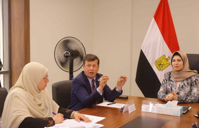 اجتماع
      نائب
      محافظ
      دمياط
      مع
      لجنة
      حماية
      الطفل 