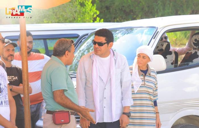 باسم
      سمرة
      سائق
      ميكروباص
      في
      مسلسل
      زمالك
      بولاق|
      تفاصيل
