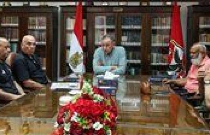 نادر
      السيد:
      قرار
      تحول
      محمد
      يوسف
      من
      فني
      لإداري
      خاطئ