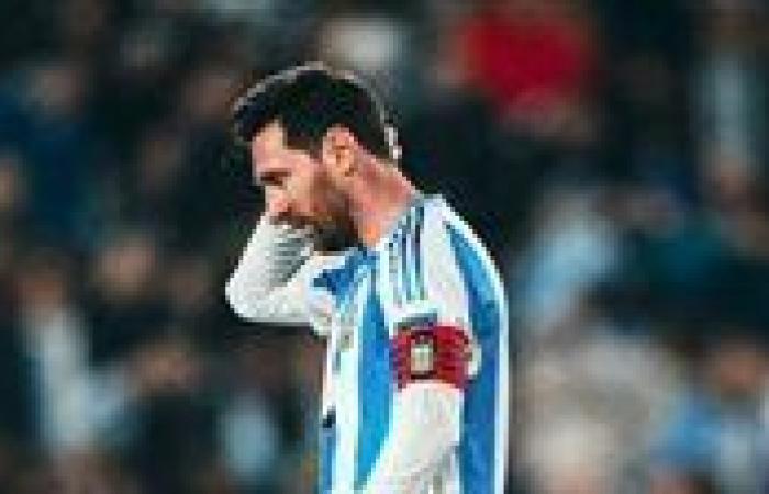 السلطات
      الإسبانية
      تحاصر
      فيلا
      ميسي
      في
      إيبيزا..
      ما
      القصة؟