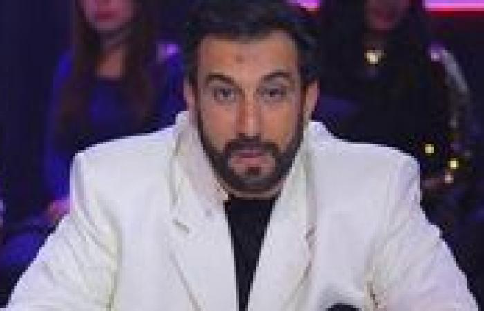 حسام
      حسني:
      «علي
      حميدة
      كان
      حابب
      ينقل
      الفن
      من
      مرسى
      مطروح
      للعالم»