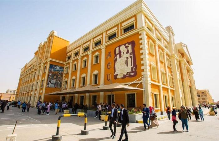 كلية
      الإعلام
      بجامعة
      الأهرام
      الكندية
      تستعد
      لتنظيم
      مؤتمرها
      الدولى
      الـ13
      "دراسات
      الاتصال
      من
      مناهج
      متعددة
      التخصصات"