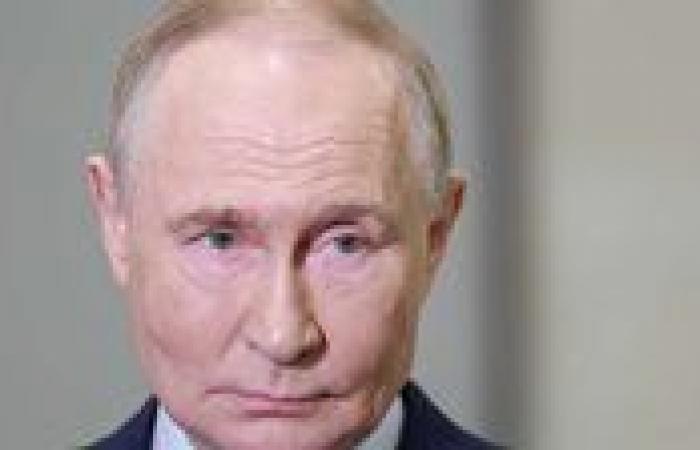 بوتين
      يحذر
      من
      ملفات
      ساخنة:
      توماهوك..
      العقوبات..
      والقمة
      المؤجلة