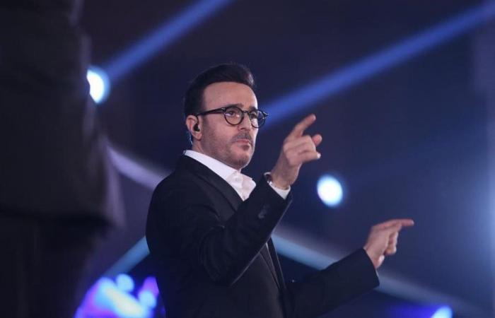 صابر
      الرباعى
      يختتم
      مهرجان
      الموسيقى
      العربية
      بسهرة
      طربية
      ساحرة
      على
      مسرح
      النافورة