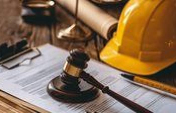 8
      أنواع
      من
      الإجازات
      يمنحها
      قانون
      العمل
      الجديد2025
      للعامل
      ..اعرف
      حقوقك