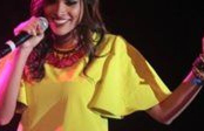أندريا
      باياردو..
      صوت
      مكسيكي
      يتألق
      بمسرح
      الجمهورية
      الأربعاء
      المقبل