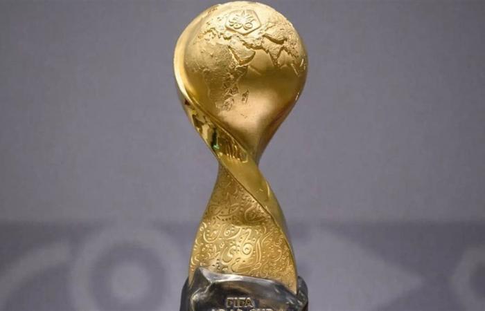 أحمد
      حسن:
      لا
      أزمة
      مع
      حسام
      حسن..
      وهدفنا
      التواجد
      فى
      نهائى
      كأس
      العرب