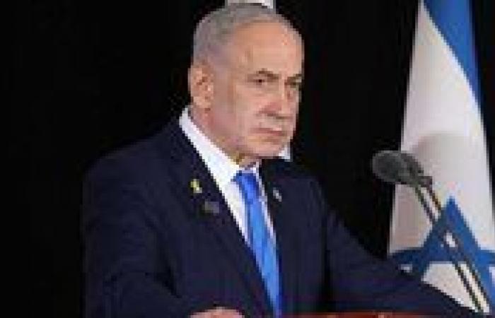 نتنياهو
      يعلن:
      “نُنسّق
      مع
      واشنطن
      نزعَ
      السلاح
      من
      غزة
      خطوة
      بخطوة”