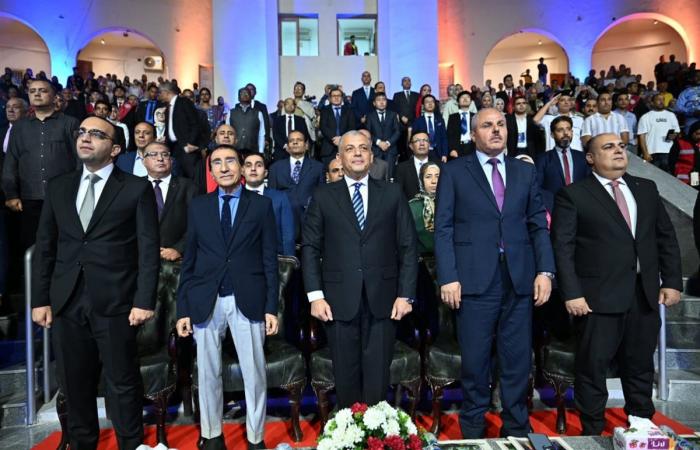 ختام
      مهرجان
      الإسماعيلية
      الدولي
      للفنون
      الشعبية
      (صور)