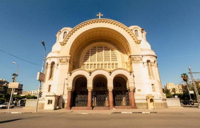 الكنيسة اللاتينية بالعباسية تحيي ذكرى المؤمنين الراقدين بقداس ومباركة للمقار