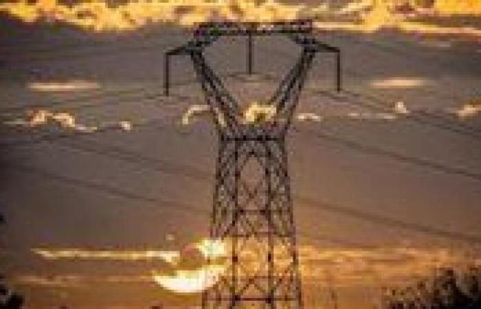 انقطاع الكهرباء في 15 قرية بكفر الشيخ.. التفاصيل والأسباب