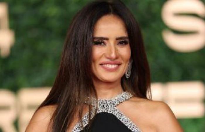 زينة: قلبي اتكسر بعد وفاة والدي ومعنديش الجراءة إني أحضر مهرجان معنديش فيه فيلم