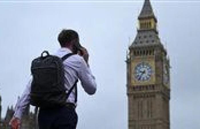 هجرة صادمة من بريطانيا.. أكثر من 250 ألف مواطن يغادرون في عام