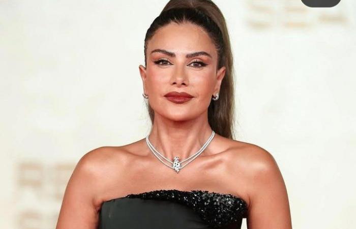 ظهر على كرسي متحرك.. تكريم مايكل كين في مهرجان البحر الأحمر السينمائي بحضور أحفاده