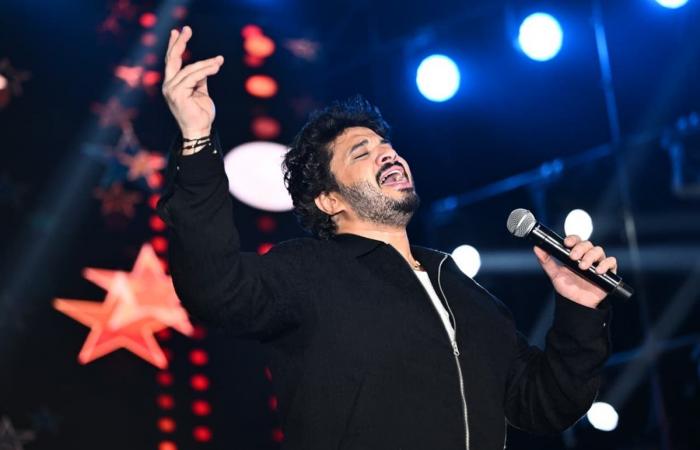 بالصور..
      مصطفى
      حجاج
      يواصل
      تألقه
      في
      ويشعل
      حفله
      الثاني
      بال
      "كريسماس"
      فى
      العاصمة
      الجديدة