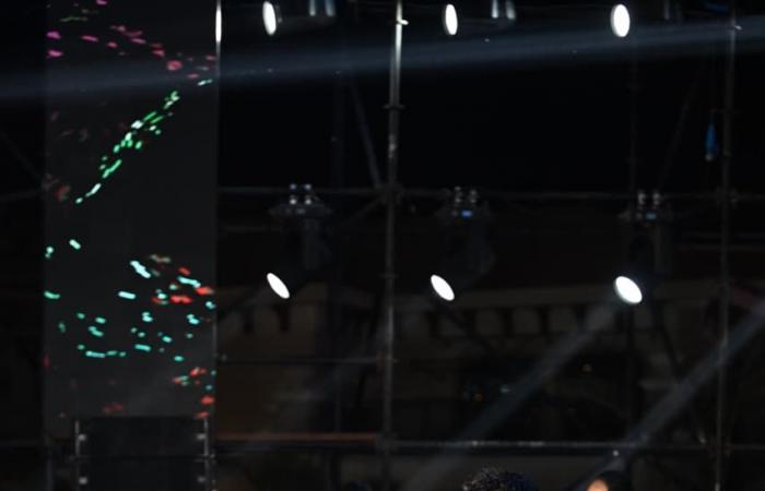 بالصور..
      مصطفى
      حجاج
      يواصل
      تألقه
      في
      ويشعل
      حفله
      الثاني
      بال
      "كريسماس"
      فى
      العاصمة
      الجديدة