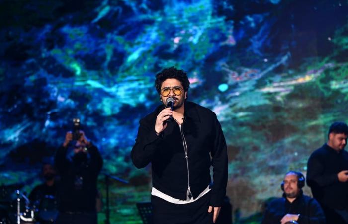 بالصور..
      مصطفى
      حجاج
      يواصل
      تألقه
      في
      ويشعل
      حفله
      الثاني
      بال
      "كريسماس"
      فى
      العاصمة
      الجديدة