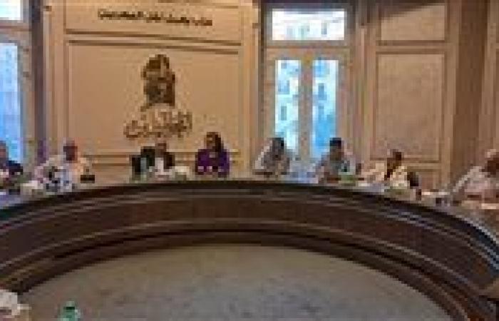 نائب رئيس الوزراء الأسبق: يجب أن تبقى المجموعة الاقتصادية فقط في الحكومة لهذا السبب