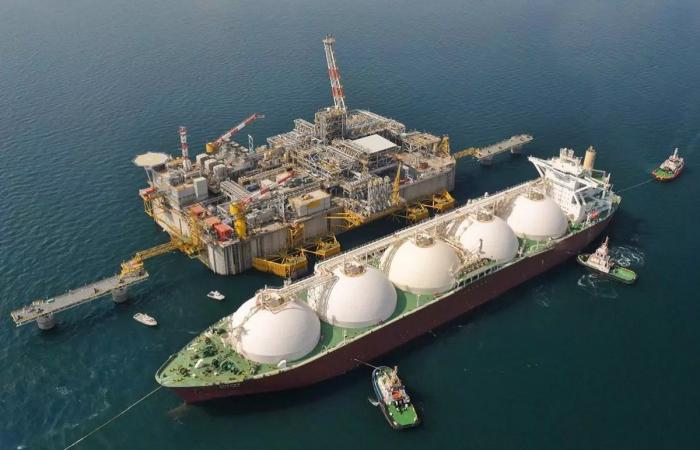 بعد سؤال النائب محمد فؤاد.. مصدر يكشف لـ«تحيا مصر»: سفينةسفينة التغويز غادرت ميناء السخنة لإجراء الصيانة الدورية وستعود فور الانتهاء