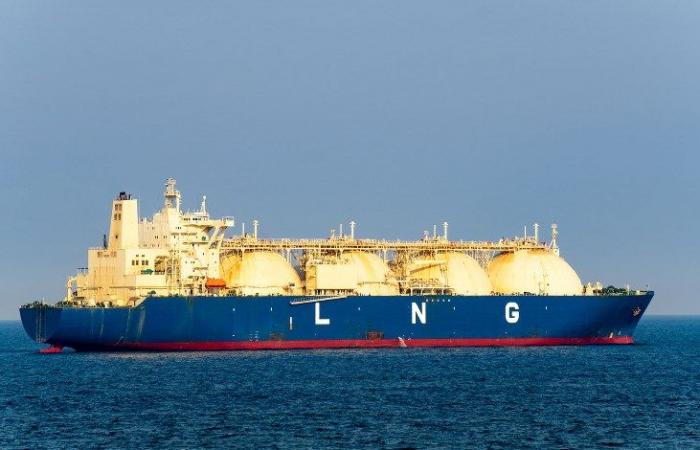 بعد سؤال النائب محمد فؤاد.. مصدر يكشف لـ«تحيا مصر»: سفينةسفينة التغويز غادرت ميناء السخنة لإجراء الصيانة الدورية وستعود فور الانتهاء