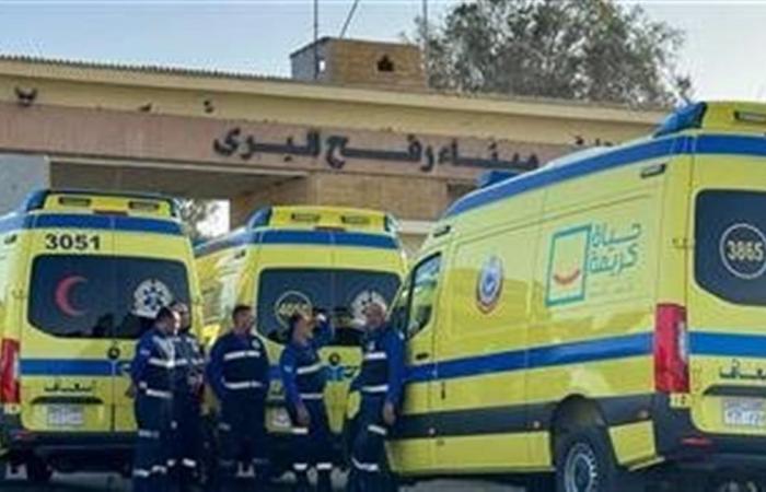 60 سيارة إسعاف جاهزة لاستقبال المصابين الفلسطينيين عبر معبر رفح
