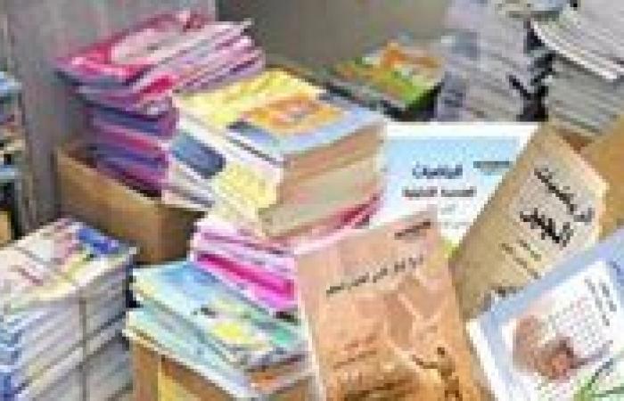 أكثر من ألف كتاب بدون تصريح.. سقوط صاحب مكتبة خالف حقوق الملكية في السويس