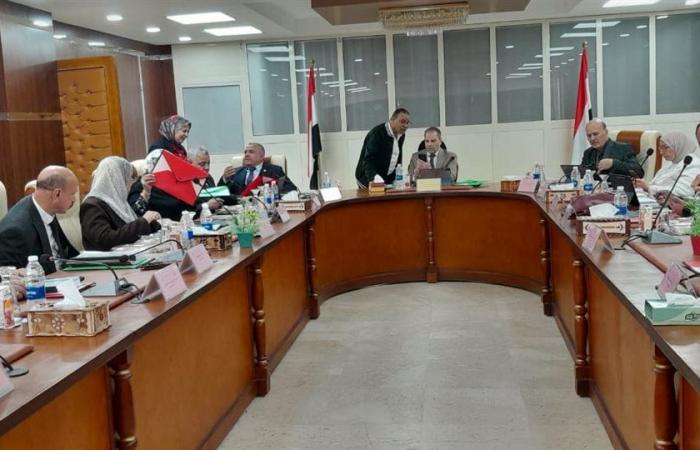 مجلس إدارة كهرباء مصر الوسطى يشيد بتطوير مركز التدريب وتجديد شهادات "الأيزو"