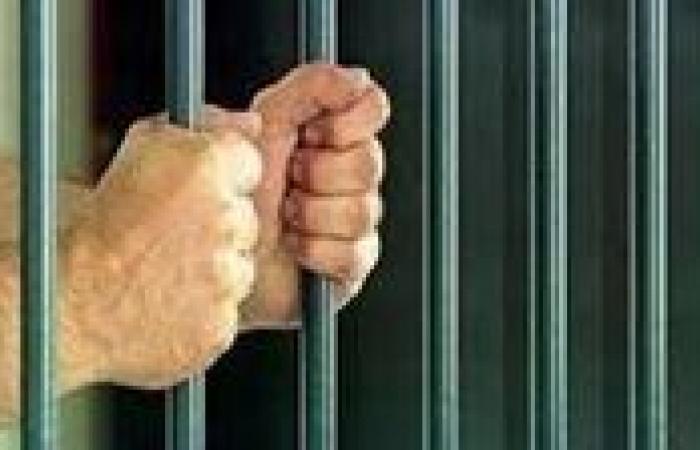 عصا الغيرة تتحول لكابوس على الطريق بالبحيرة وسائق يتعرض لهجوم مفاجئ من عائلتين