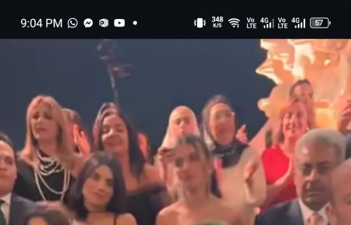 كأنه ابنها.. رقص ليلى علوي في خطوبة نور نجل عمرو أديب ولميس الحديدي| صور