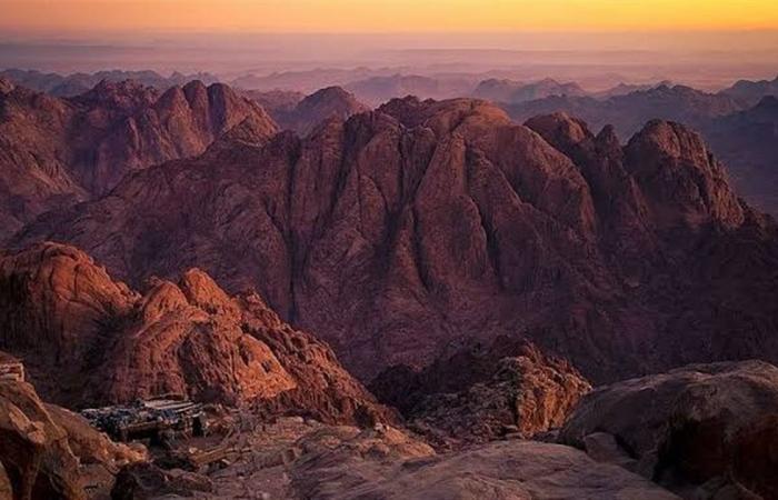 طقس طور سيناء اليوم.. أجواء ربيعية مستقرة نهارًا ومنعشة ليلًا