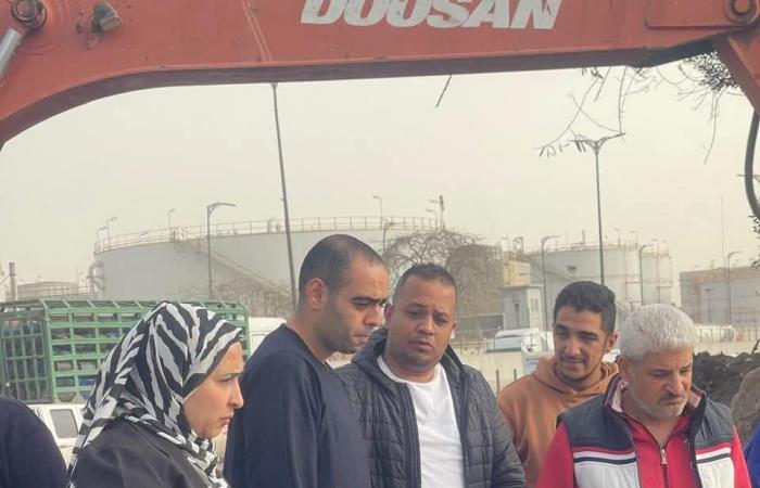 النائب حسن عمر يتابع تسريب بقعة زيت بترعة الإسماعيلية بالقليوبية