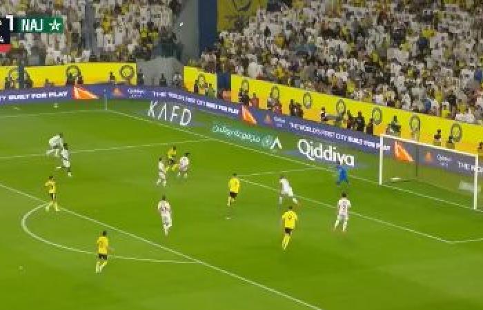 النصر ضد النجمة.. ملخص اهداف ونتيجة مباراة النصر والنجمة في دوري روشن السعودي بعد مرور 45 دقيقة
