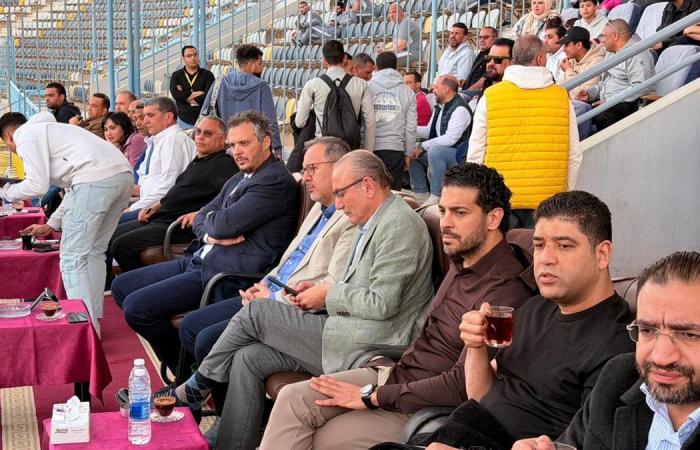 السفير التركي ووزير الرياضة يشهدان مباراة بيراميدز وإنبي