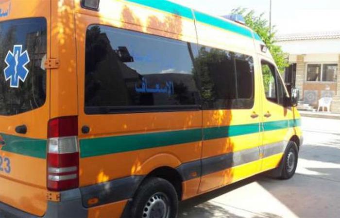 إصابة 8 أشخاص فى حادث اصطدام سيارة ملاكى بسور على طريق السنبلاوين الجديد بالدقهلية