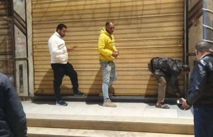 غلق وتشميع كافتيريا مخالفة بدائرة مركز كفر الدوار بالبحيرة