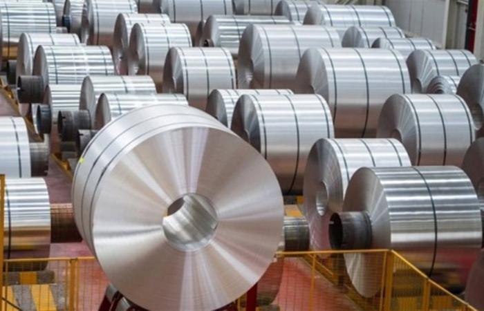 تراجع الألومنيوم اليوم وسط تقلبات حادة في أسواق المعادن