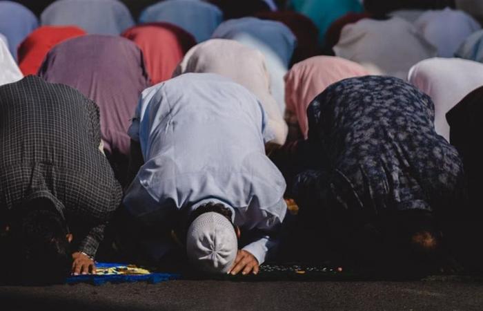 مواقيت الصلاة في مصر: دليل شامل لمواعيد الأذان اليوم