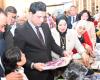 نائب
      محافظ
      سوهاج
      يفتتح
      معرض
      "نسمة
      حياة"الخيري
      لتوزيع
      الملابس
      الجاهزة
      وفساتين
      الزفاف
      على
      العرائس
      غير
      القادرات