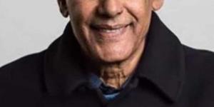 عن
      طريق
      الخطأ..
      فنانة
      مصرية
      تعلن
      عن
      وفاة
      ممثل
      وتثير
      الجدل
      (صورة)