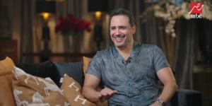 ظافر العابدين: لما بغلط بعتذر لبنتي.. وحسيت بأبويا وأمي لما بقيت أب