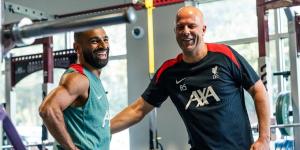 سلوت يعلق على سقوط ليفربول أمام آيندهوفن: "نعيش مرحلة صعبة"