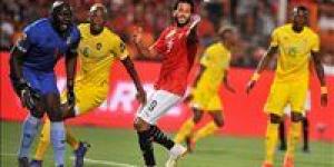 نجوم
      مصر
      في
      اختبار
      الخبرة..
      تريزيجيه
      وصلاح
      ومرموش
      ومصطفى
      محمد
      أمام
      لاعب
      زيمبابوي
      الأربعيني