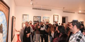 أحمد فريد من معرضه: لوحاتى تطرح سؤالًا حول بناء الإنسان