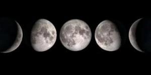 القمر لسه بدر فى السماء.. تفاصيل ظهوره هذه الليلة