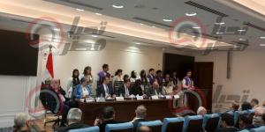 طلاب من مدرسة ICB يقدمون مشروع قانون لمجلس النواب لتنظيم استخدام الأطفال لمواقع وتطبيقات وسائل التواصل الاجتماعي