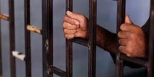 تخلى عنها في ميدان الحصري.. التحقيق مع كهربائي عذب طفلته لشكه في نسبها